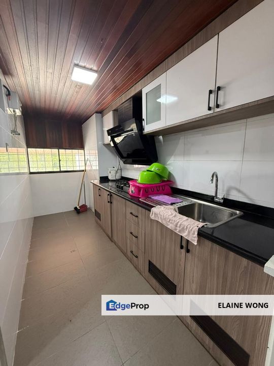 Waikiki Condominium | Maui Court | 1,253 sq.ft | Fully Furnished | Tanjung Aru Beach, Sabah, Kota Kinabalu