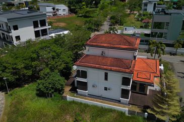 Alamesra Desa Saujana