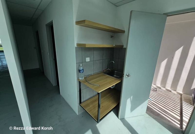 Aeropod Commercial Square