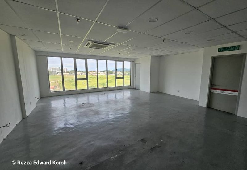 Aeropod Commercial Square