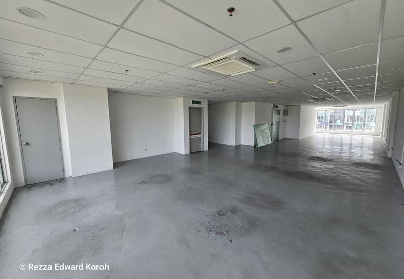 Aeropod Commercial Square