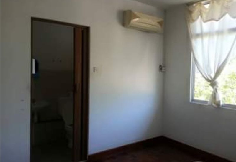 COUNTRY HEIGHT APARTMENTS - PH 1