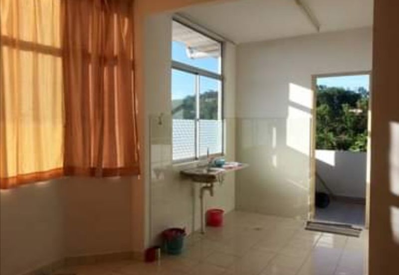 COUNTRY HEIGHT APARTMENTS - PH 1