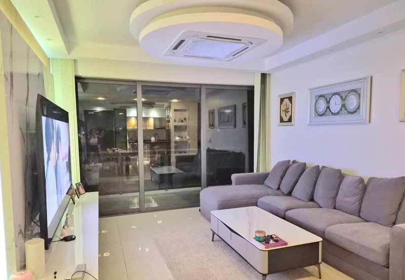 Jesselton Twin Towers