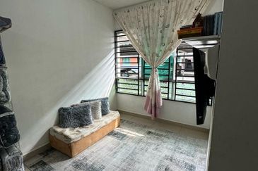 CYBERCITY APARTMENT PH2