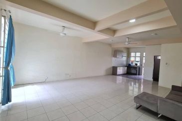 ALAM PUTERI (PRINCESS HEIGHT)