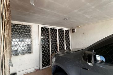 Taman Layang-Layang Luyang | Corner Single Storey Terrace House | Kota Kinabalu