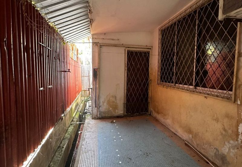 Taman Layang-Layang Luyang | Corner Single Storey Terrace House | Kota Kinabalu