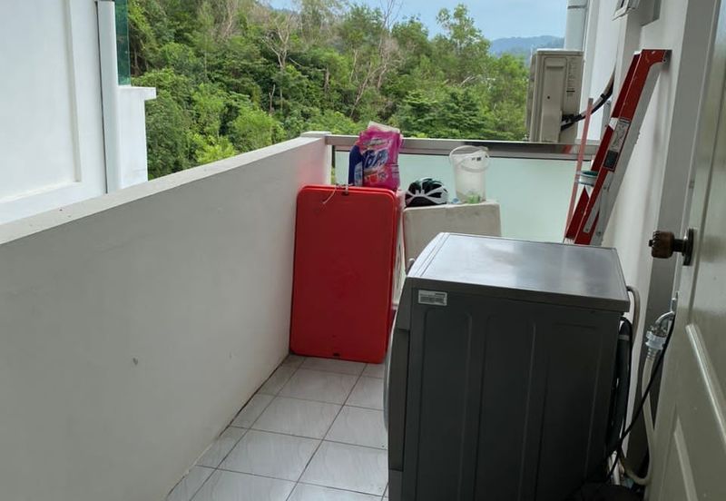 JING YUEN CONDOMINIUM