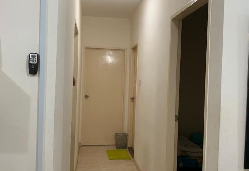 University Utama Condominium Phase 1