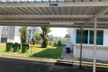 University Utama Condominium Phase 1