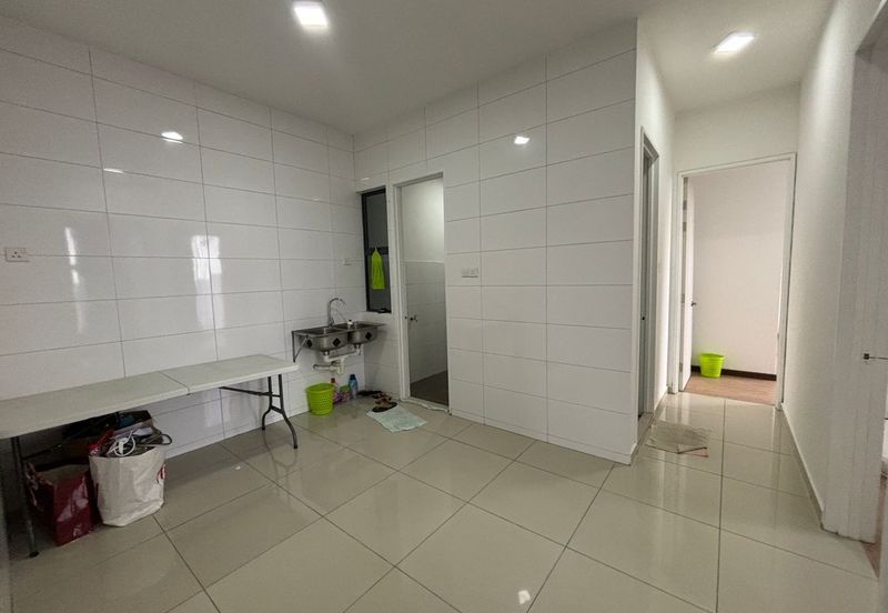 THE RIVERSIDE RESIDENCE