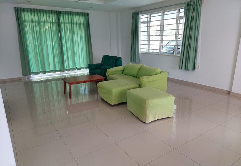 Kiansom Country Height