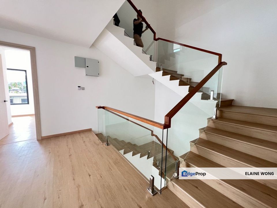 Taman Lifo Kolombog | 3 Storey Semi Detached, Sabah, Kota Kinabalu