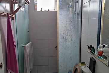 THE PALM CONDOMINIUM