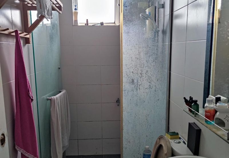 THE PALM CONDOMINIUM