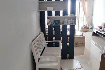 THE PALM CONDOMINIUM