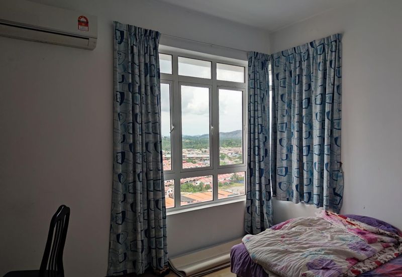 THE PALM CONDOMINIUM