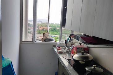 THE PALM CONDOMINIUM