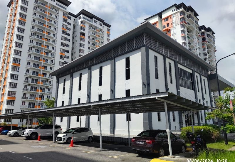 THE PALM CONDOMINIUM