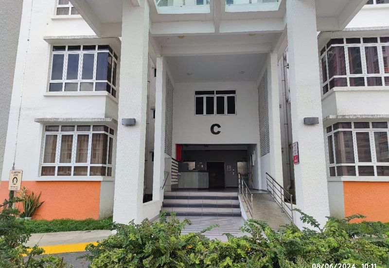 THE PALM CONDOMINIUM