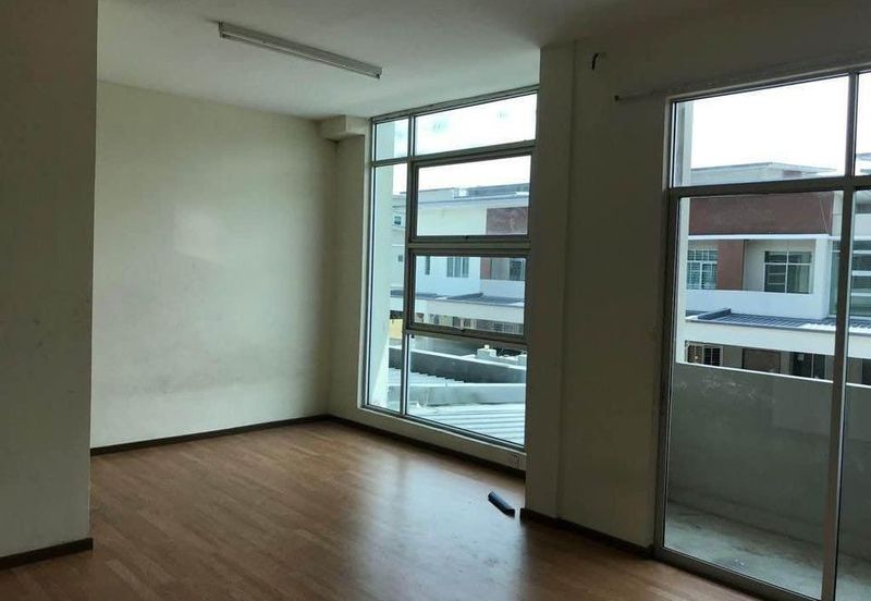 TAMAN BUKIT HIJAU (GREEN HILL PARK)