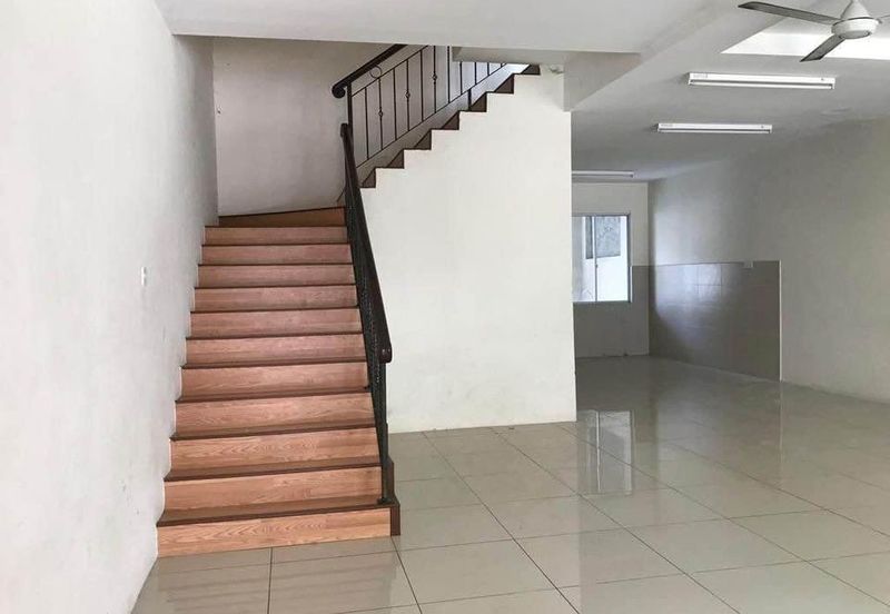 TAMAN BUKIT HIJAU (GREEN HILL PARK)