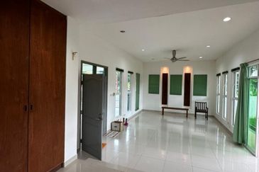 Kiansom Country Height