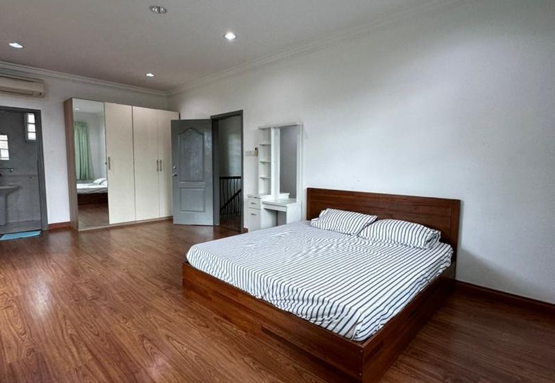 Kiansom Country Height