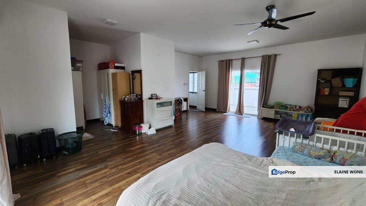 Taman Hilltop Perdana | 2 1/2 Semi Detached | Well Maintained | Kota Kinabalu, Sabah, Kota Kinabalu