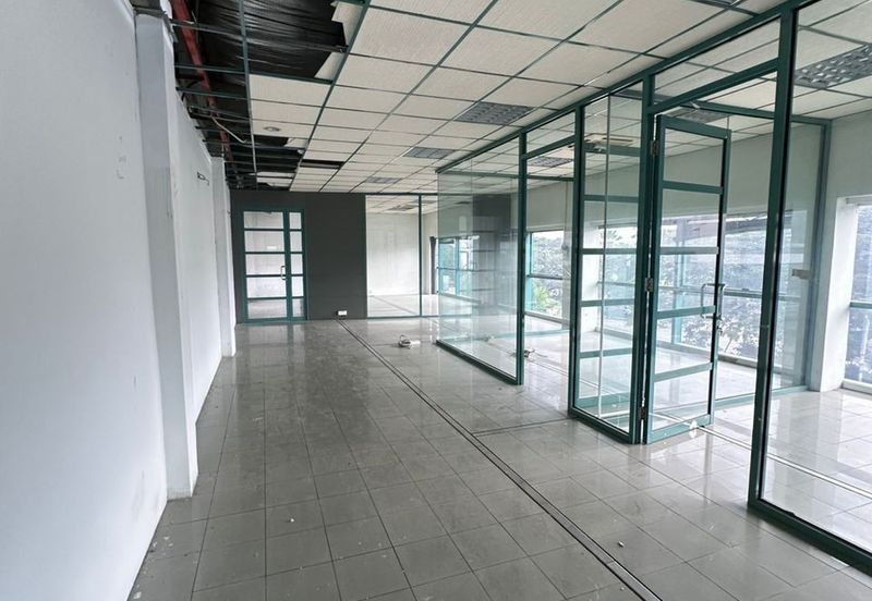 Kolombong Warehouse | 3 Storey | 9000sqft | For Rent