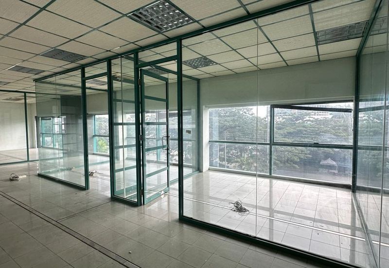 Kolombong Warehouse | 3 Storey | 9000sqft | For Rent