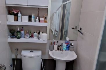 Jesselton Condominium