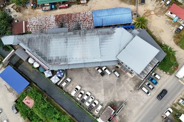 Kolombong Warehouse | 2 Storey Light Industrial | NT Land | Flood Free |  