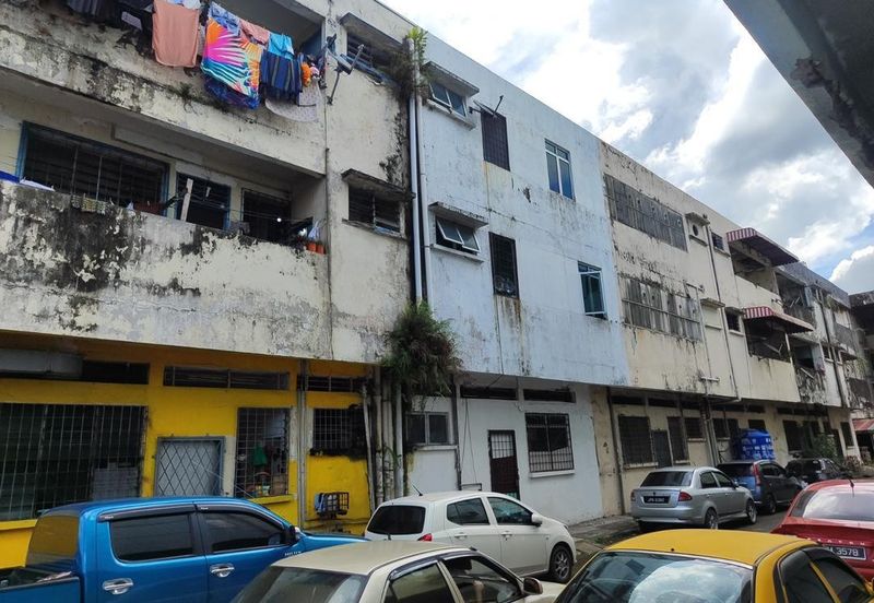 Inanam Baru | 3 Storey Intermediate Shoplot | Below Market Value | Inanam, Sabah