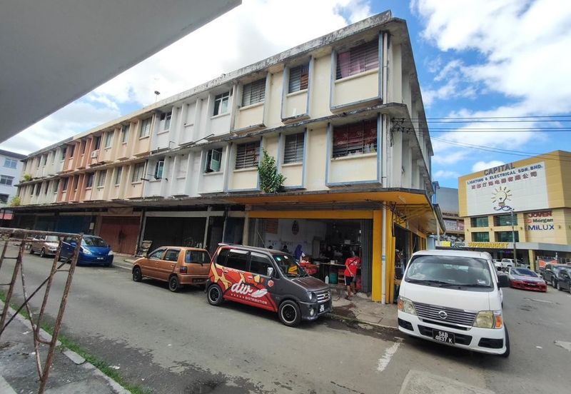 Inanam Baru | 3 Storey Intermediate Shoplot | Below Market Value | Inanam, Sabah