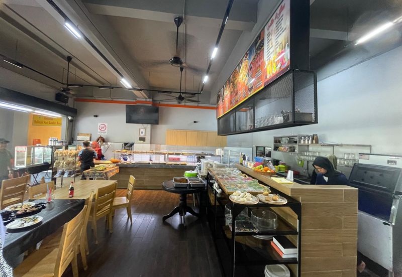 Harbour City | Ground Floor | Corner Unit | Restaurant Business | For Rent 