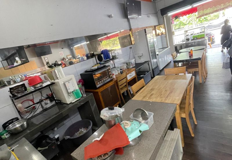 Harbour City | Ground Floor | Corner Unit | Restaurant Business | For Rent 