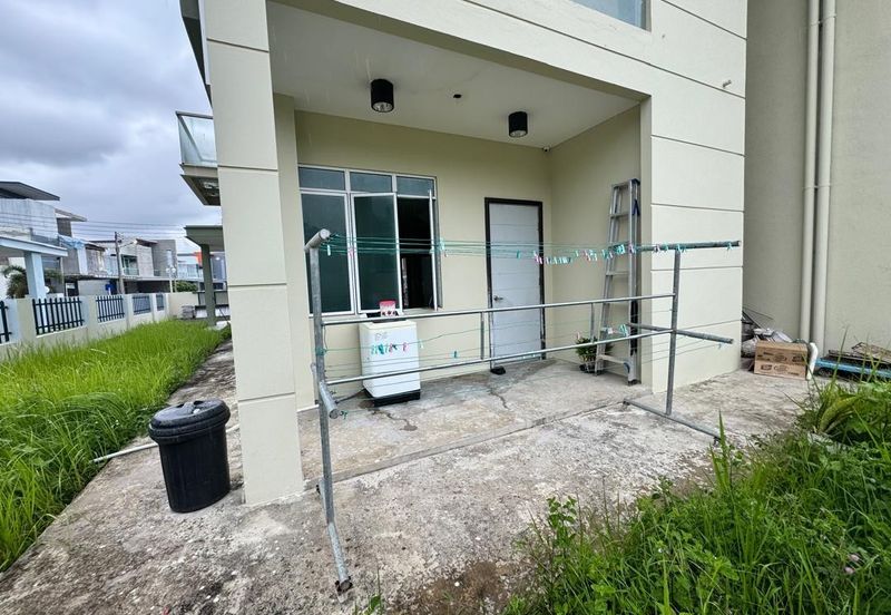 Taman Pertama Donggongon | 2 Storey Semi Detached House | 4R+4BR | Penampang