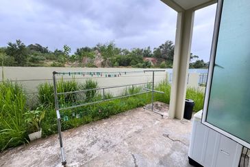 Taman Pertama Donggongon | 2 Storey Semi Detached House | 4R+4BR | Penampang