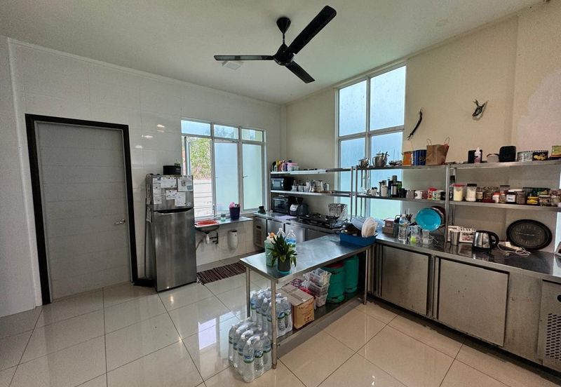 Taman Pertama Donggongon | 2 Storey Semi Detached House | 4R+4BR | Penampang