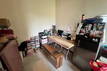 Taman Pertama Donggongon | 2 Storey Semi Detached House | 4R+4BR | Penampang