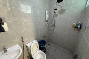 Taman Pertama Donggongon | 2 Storey Semi Detached House | 4R+4BR | Penampang