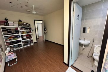 Taman Pertama Donggongon | 2 Storey Semi Detached House | 4R+4BR | Penampang