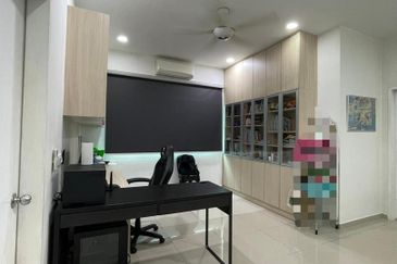 Partly Renovated 3 Storey Semi D For Sale, Setia Utama 1 Setia Alam