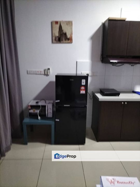 Beside Uow University! Utropolis Suites Glenmarie For Sale, Best ROI!, Selangor, Glenmarie