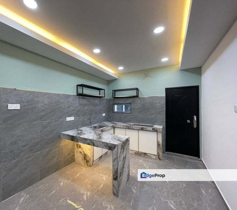 Fully Tiles Renovated Taman Sentosa 1 Storey For Sale Good Condition Klang, Selangor, Klang