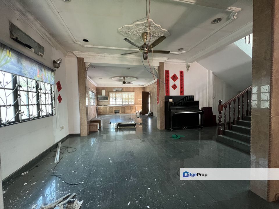 Peace Environment 2 Storey Bungalow For Sale Taman Melawis Teluk Pulai, Selangor, Klang