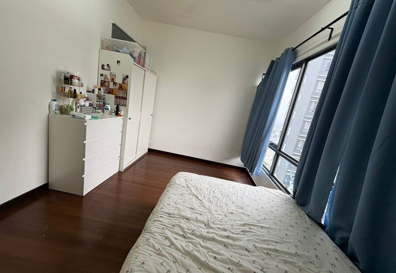 Paloma @ Tropicana Metropark