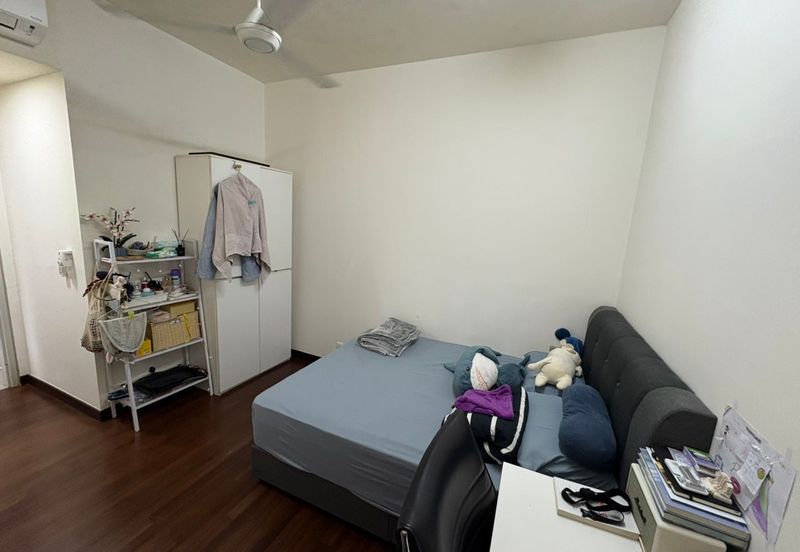 Paloma @ Tropicana Metropark